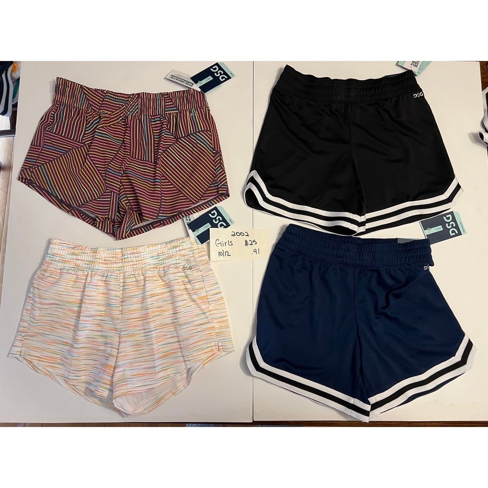Girls 10/12 shorts (2002)‎